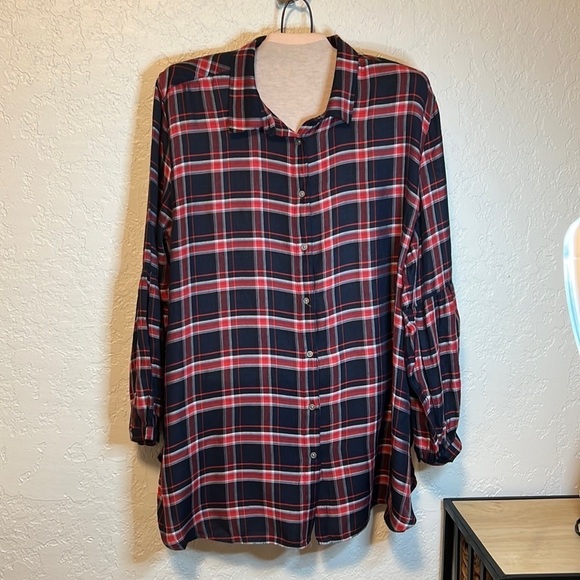 Loft new shirt w/ puffy sleeves - Picture 1 of 7